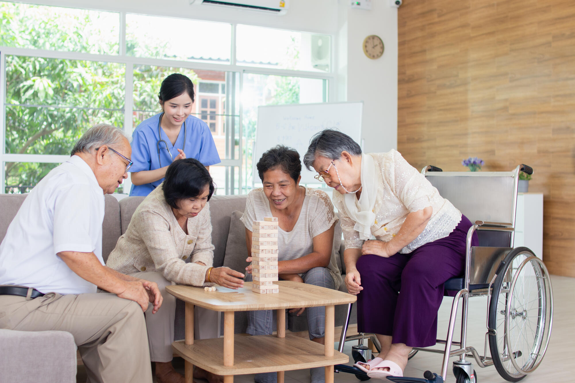 Alzheimer's Memory Care in Rochester: What Families Should Look For